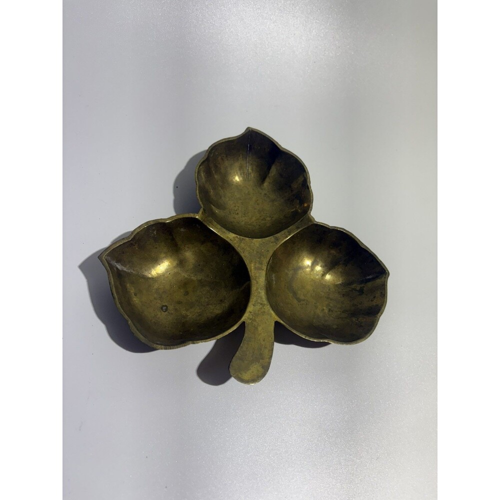 Vintage Brass Shamrock Leaf Trinket Tray Ring Dish 6.5” x 6.75”
